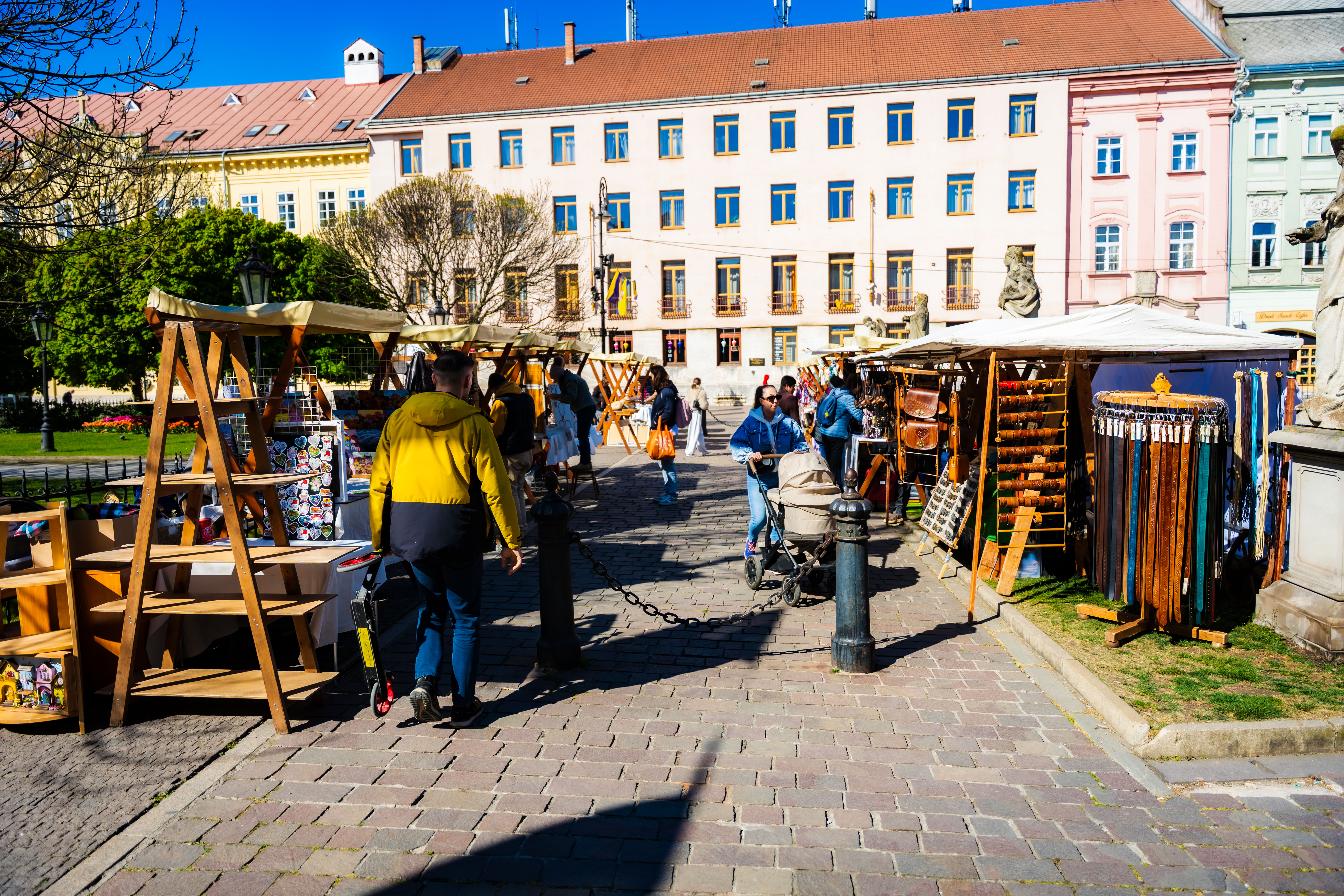 Trh tradicnych remesiel-1-40